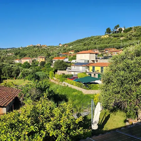 In Cristina Con Piscina, Lägenhet *