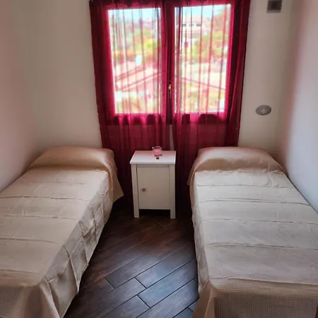 In Cristina Con Piscina, شقة *